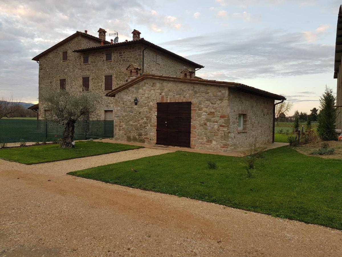Agriturismo Villa Al Piano Todi Eksteriør billede