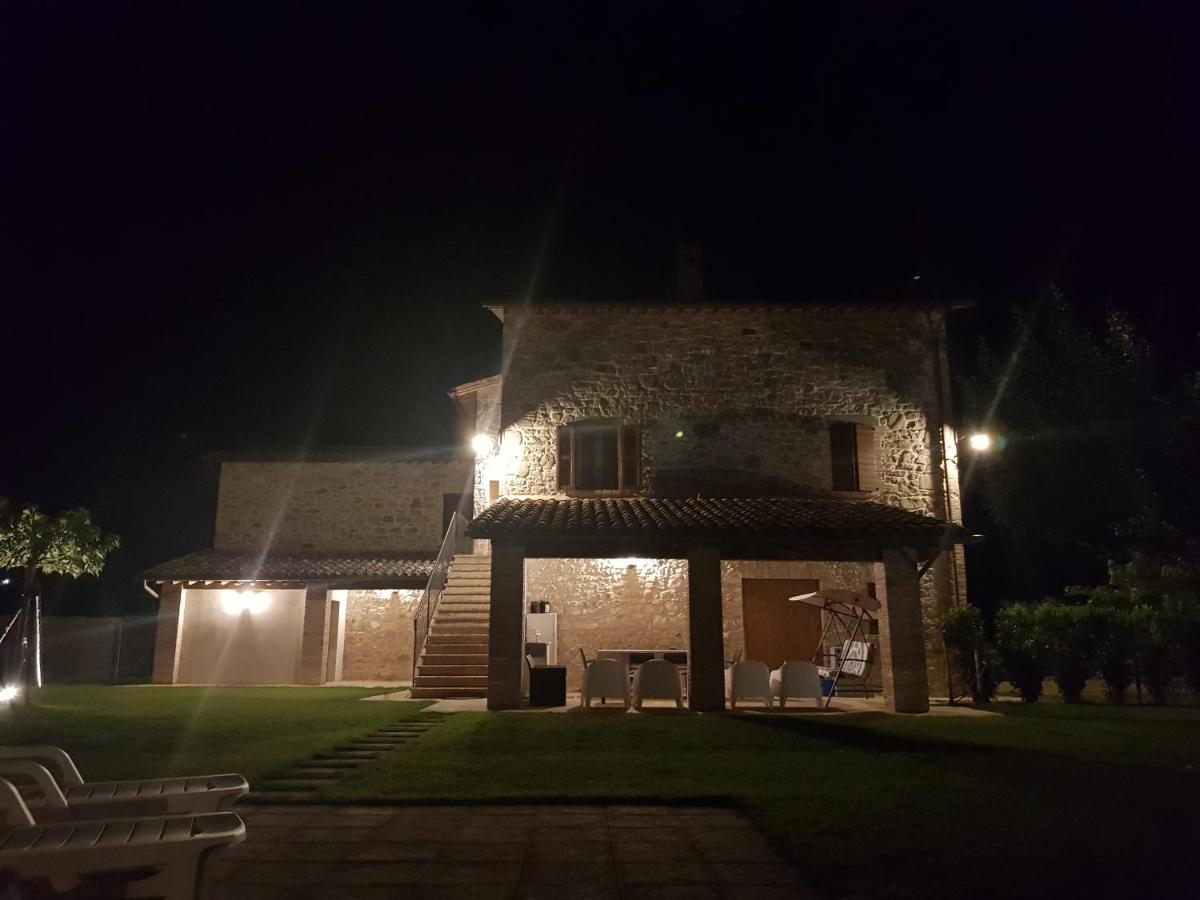 Agriturismo Villa Al Piano Todi Eksteriør billede