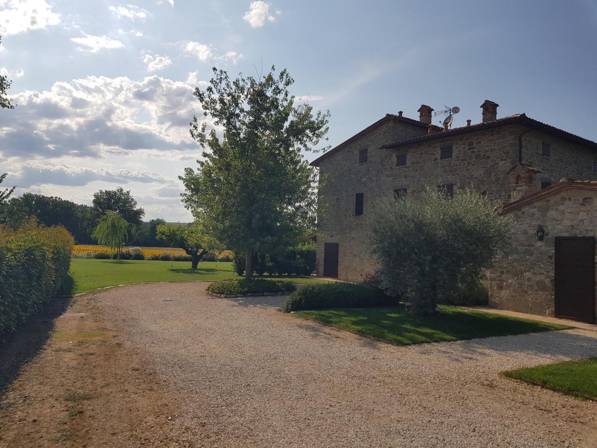 Agriturismo Villa Al Piano Todi Eksteriør billede